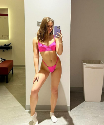 Лиля, 24 года, 3 размер груди